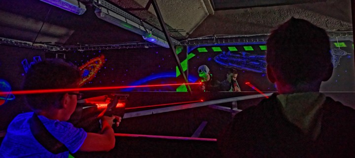 Επικίνδυνα τα laser pointers και τα παιχνίδια με λέιζερ