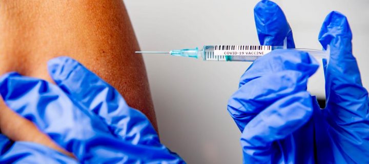 Πως μπορεί ένα εμβόλιο για την COVΙD να προκαλεί θρομβώσεις;