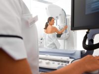 Ο τακτικός προληπτικός έλεγχος με μαστογραφίες μπορεί να μειώσει σημαντικά τη θνησιμότητα από καρκίνο του μαστού